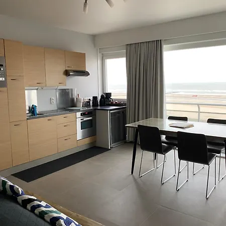 Royal Zeezicht Apartment