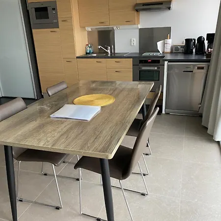 Apartment Royal Zeezicht Ostend