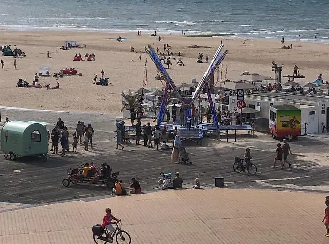 公寓 Royal Zeezicht 奥斯滕德